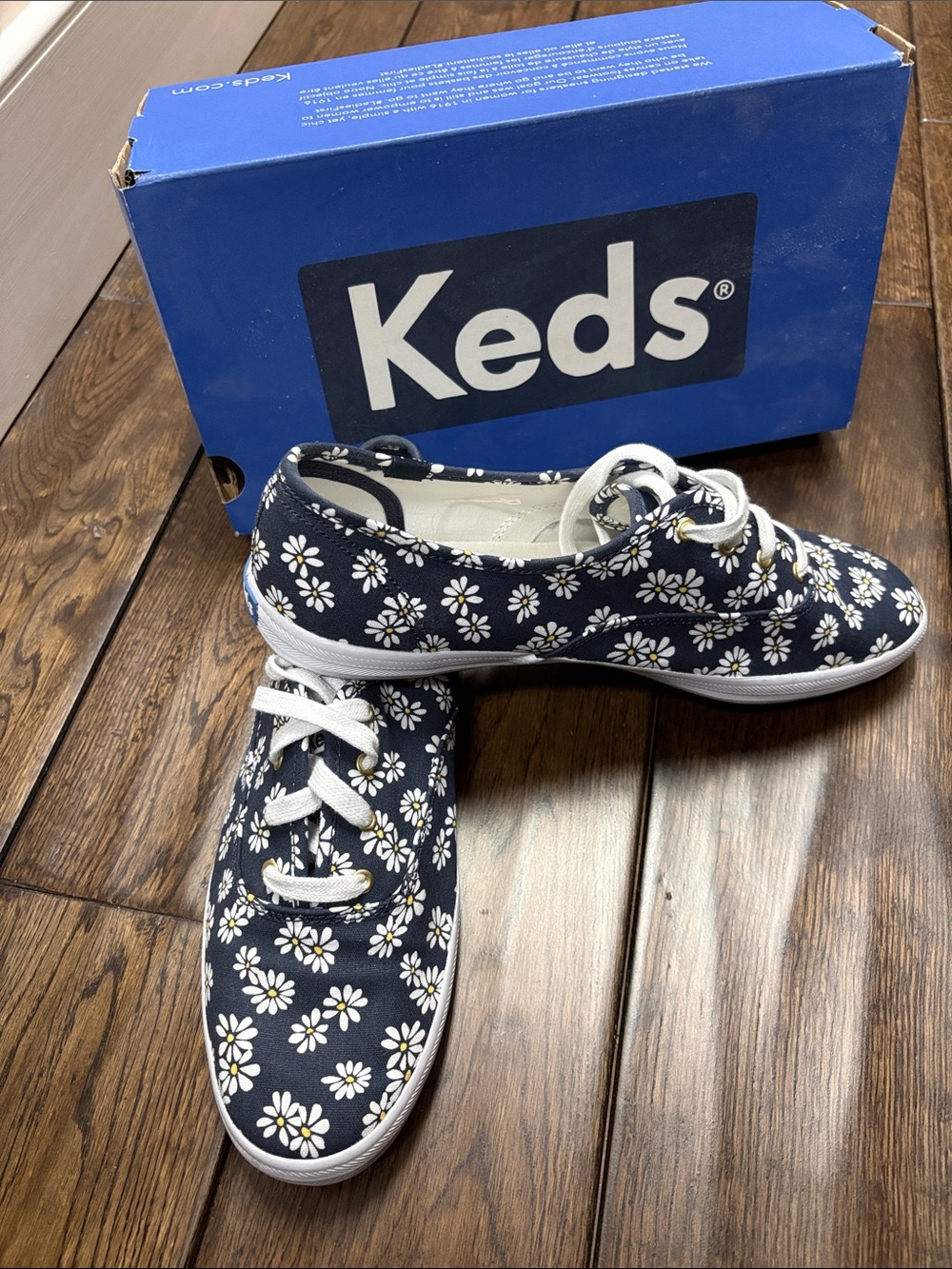 Keds Womens Navy Daisy Print Canvas Sneakers with White Laces